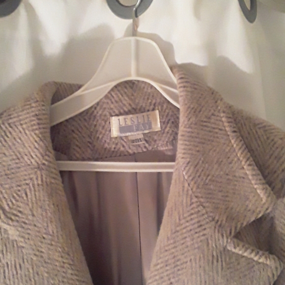 Wool coat - Picture 2 of 4